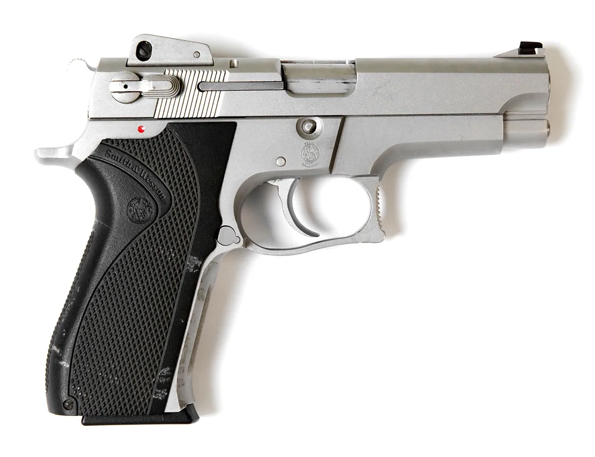 Smith & Wesson Model 5906 by Smith & Wesson