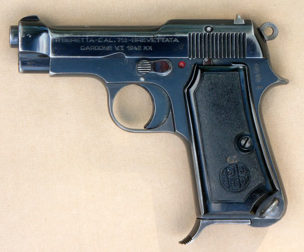 Beretta M1935 by Beretta
