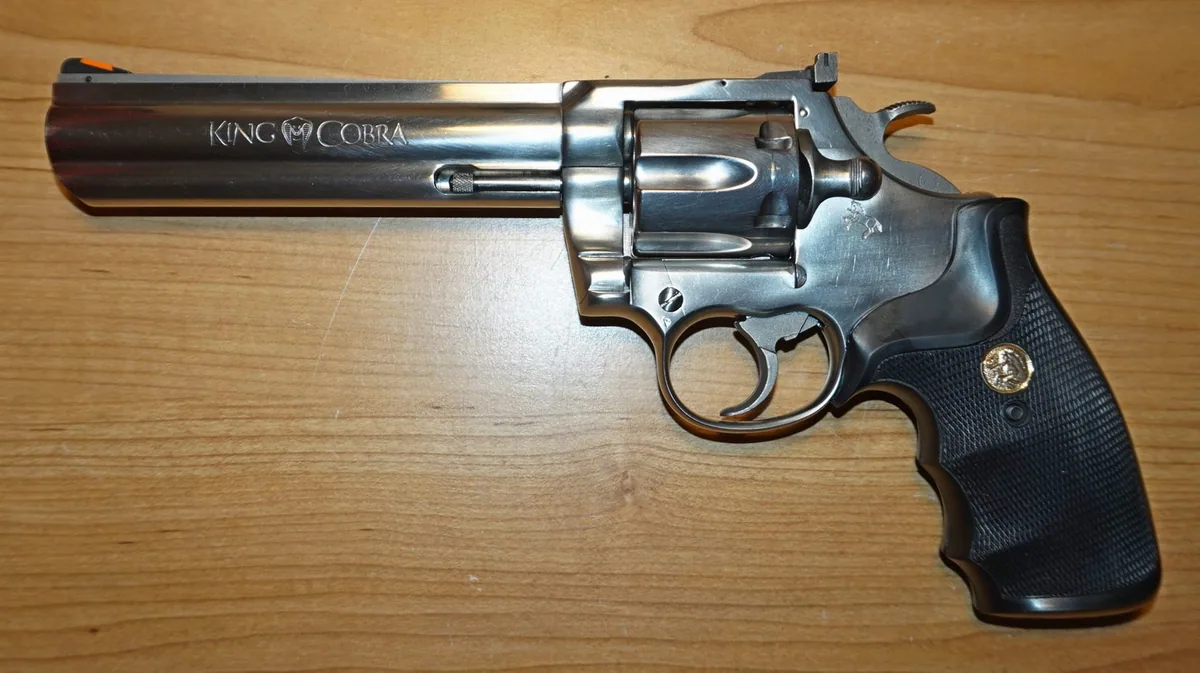 Colt King Cobra by Colt