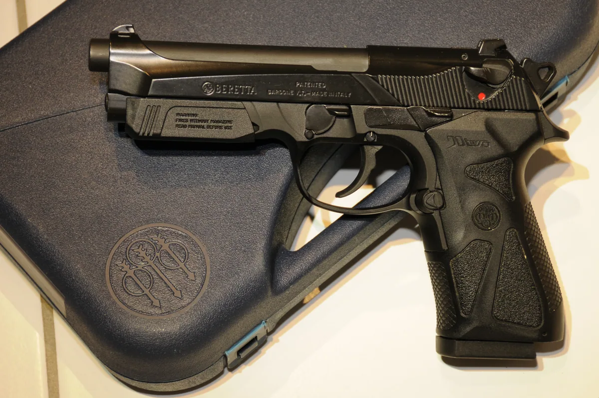 Beretta 90two by Beretta