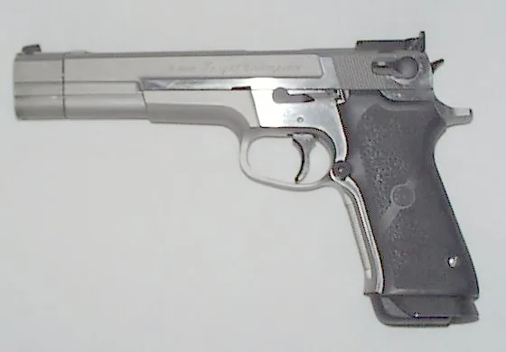 Model 59 by Smith & Wesson