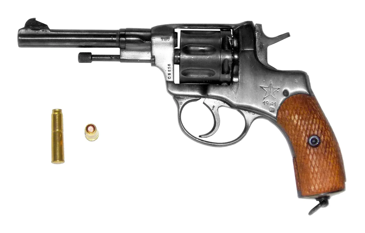 Nagant M1895 by Unknown