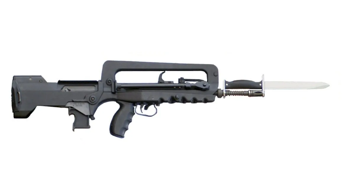 FAMAS by GIAT